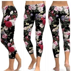 Gear Bunch Handmade UPF 40+ Protection Roses Capris Leggings Size Medium NIP